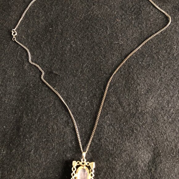 Vintage pendant necklace metal chain gold tone pink oval cabochon long - Picture 5 of 5